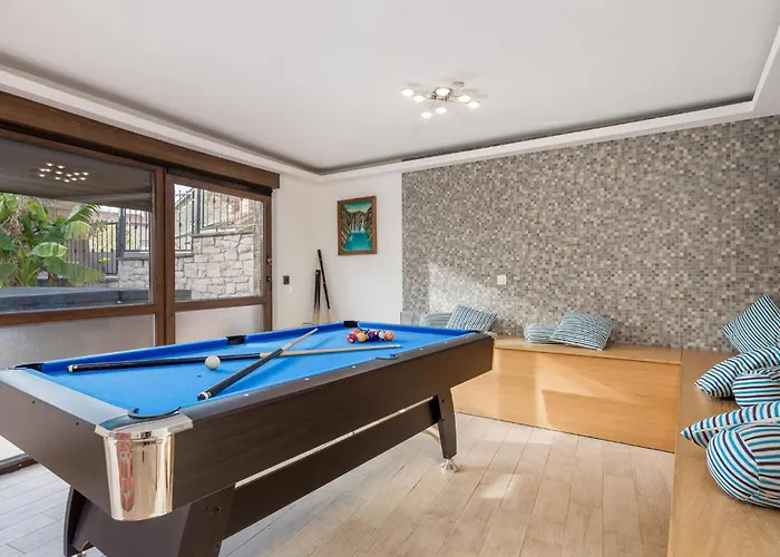 Lovely In With Kitchen Holiday home Gabonjin