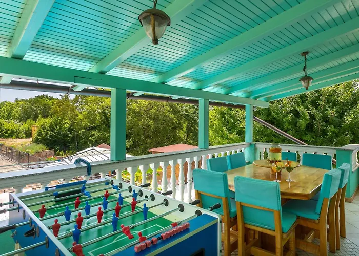 Lovely In With Kitchen Holiday home