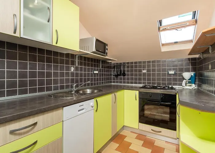 Lovely In With Kitchen * Gabonjin